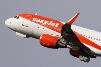 Dirottato volo Easyjet