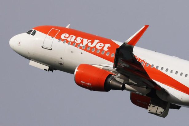 Dirottato volo Easyjet
