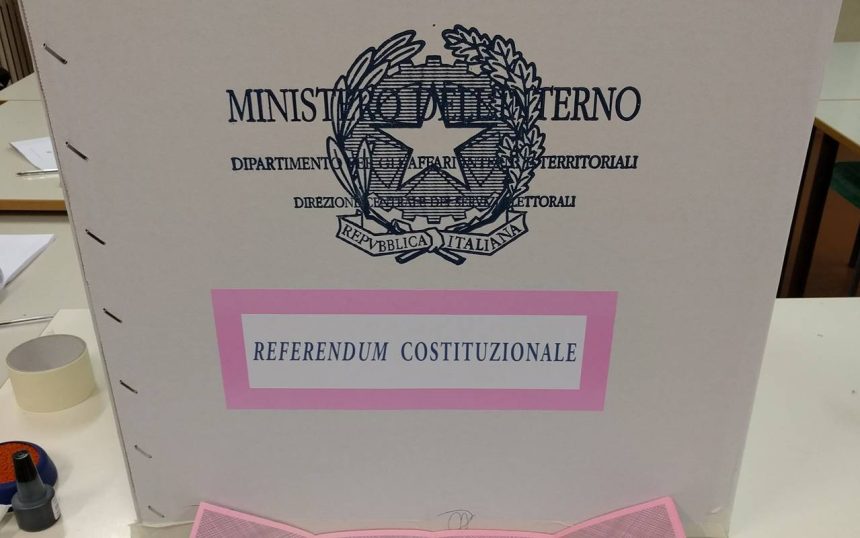 Raccolta firma referendum costituzionale